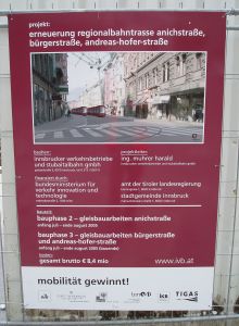 Stra�enbahn am Rathaus